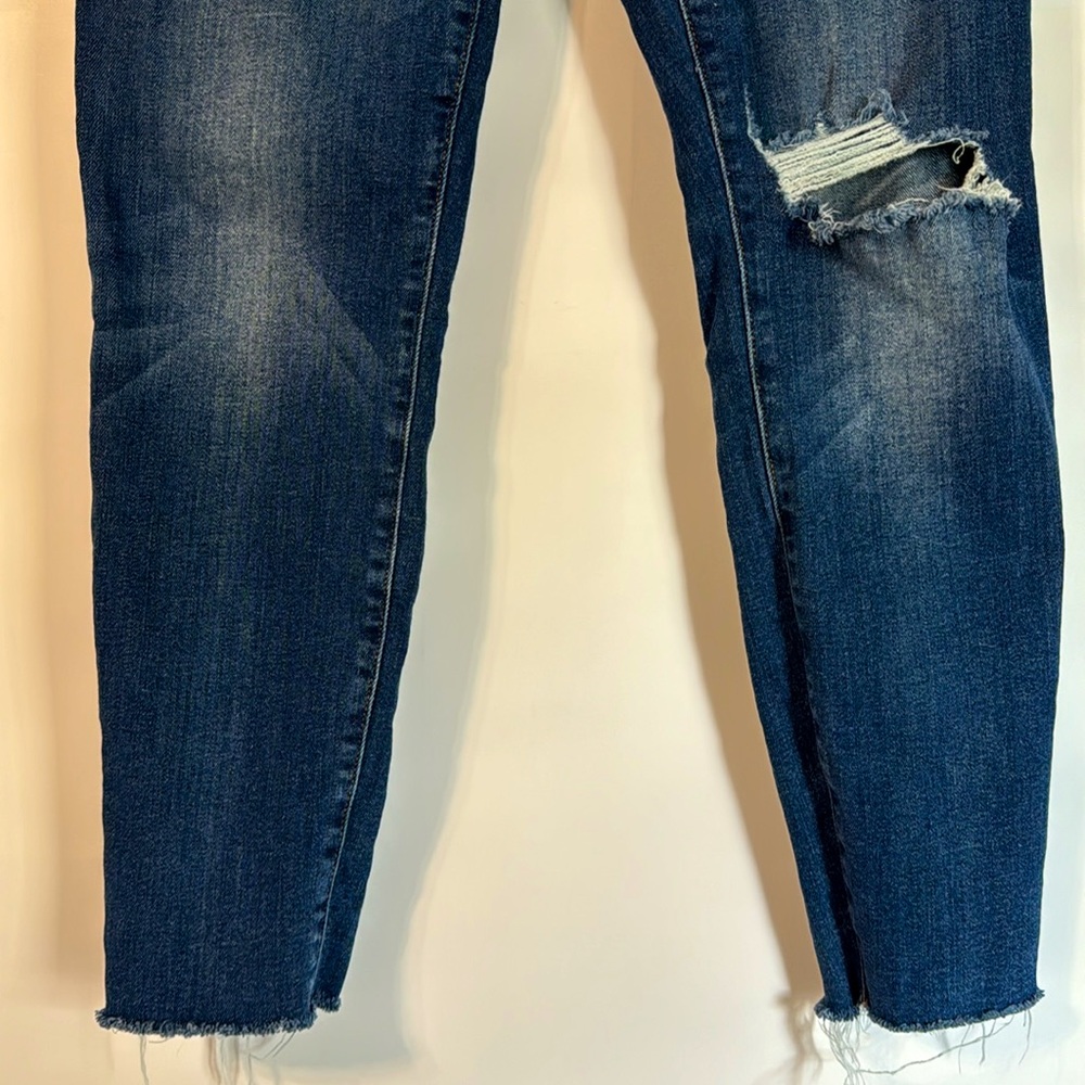 Lucky Brand π Ava Mid Rise Distressed Skinny Size 4 - Picture 6 of 15